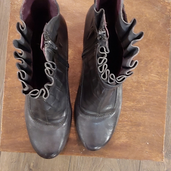 Everybody booties - Picture 3 of 7